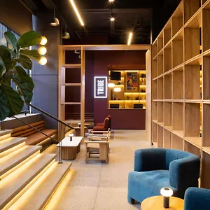 https://jojoe.colombiamedellinhotels.com